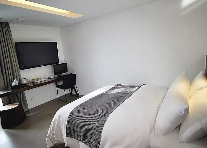 Motel Circle 3*
